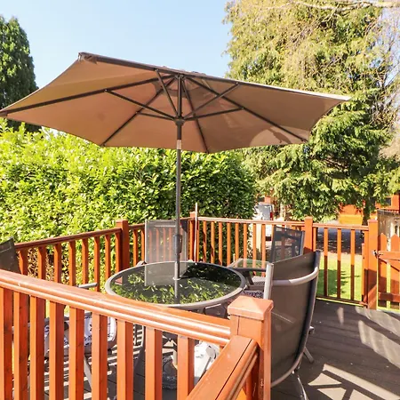 Bowness 66 بيت للعطل *