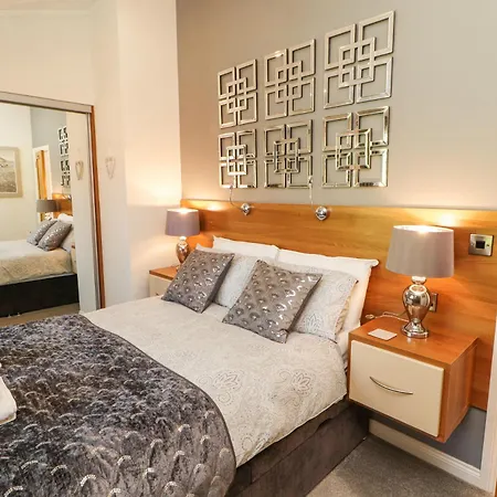 Bowness 66 * ويندرمير