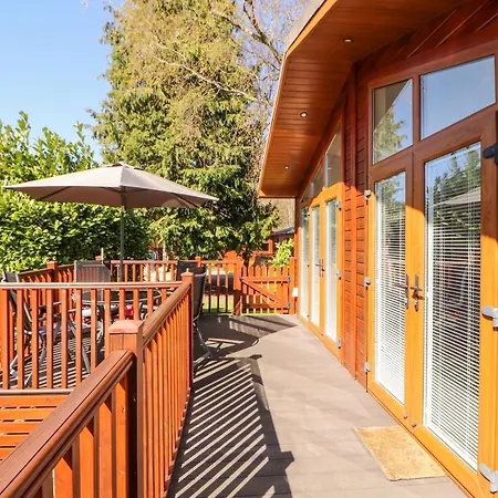 Ferienhaus Bowness 66 *